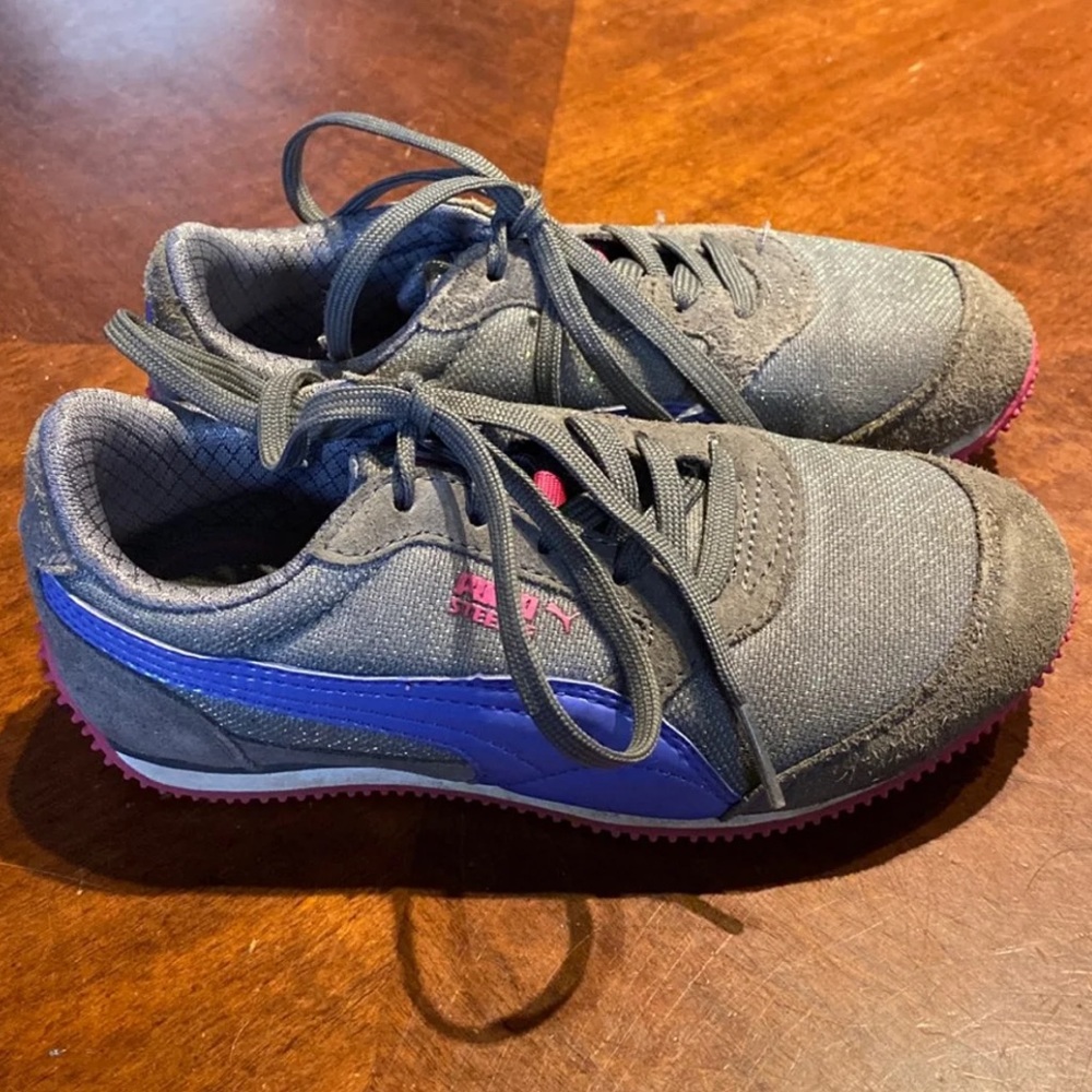 Puma Sneakers